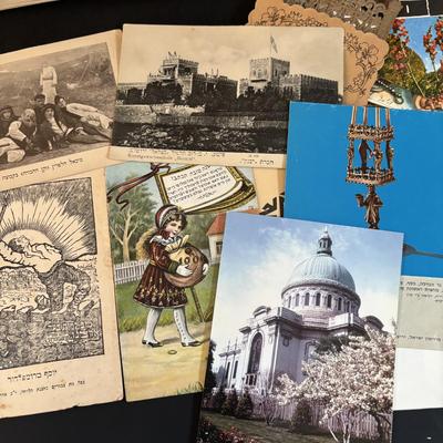 LOT: 197: Vintage Stereoscope Views of Isreal & Palestine along with Vintage Postcards