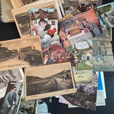 LOT: 197: Vintage Stereoscope Views of Isreal & Palestine along with Vintage Postcards