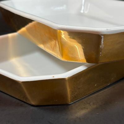 LOT 202 Royal Worcester Gold Lustre Coffee Pot, Creamer & Sugar, Fireproof Casserole Shape 23 Size 7 1/2 & Rectangular Baking Dishes