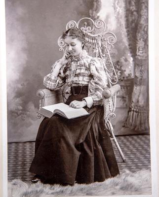 PAIR OF CABINET PHOTOS - CIRCA 1900