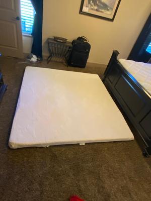 MY PILLOW KING SIZE TEMPURPEDIC STYLE MATTRESS TOPPER