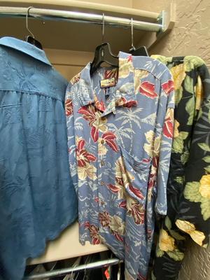 MEN’S BUTTON-DOWN SHIRTS AND SHORTS