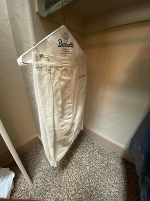 MEN’S BUTTON-DOWN SHIRTS AND SHORTS