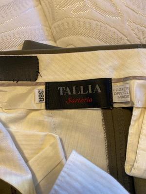 MEN’S TOMMY BAHAMA 100% SILK SHORTS, SLACKS AND LEVI JEANS 38-40 WAIST