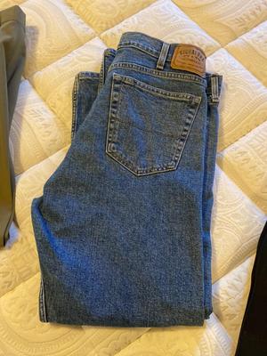 MEN’S TOMMY BAHAMA 100% SILK SHORTS, SLACKS AND LEVI JEANS 38-40 WAIST