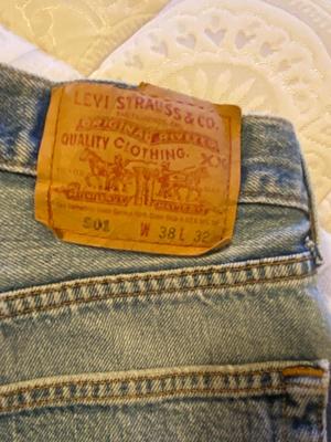 MEN’S LEVI JEANS 501 & 505 38 WASTE 30-32 INSEAM