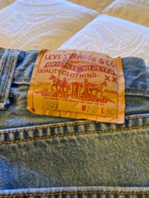 MEN’S LEVI JEANS 501 & 505 38 WASTE 30-32 INSEAM
