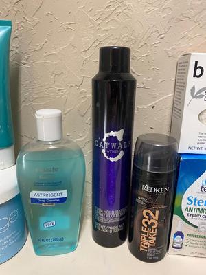 HOUSEHOLD CLEANING SUPPLIES