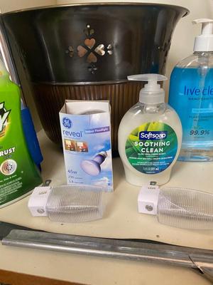 HOUSEHOLD CLEANING SUPPLIES