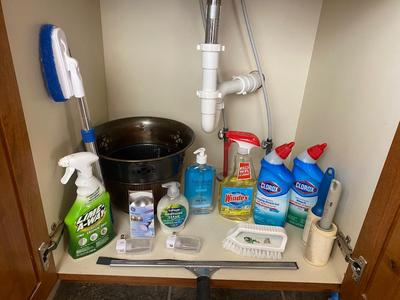 HOUSEHOLD CLEANING SUPPLIES
