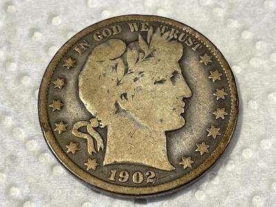 1902-P VERY GOOD CONDITION BARBER SILVER HALF DOLLAR AS PICTURED. FREE DOMESTIC SHIPPING.
