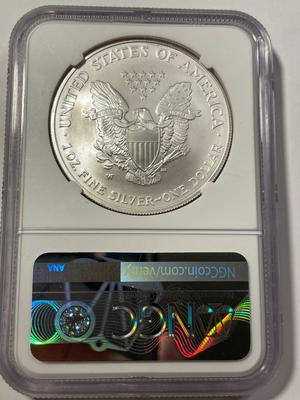 NGC CERTIFIED 2007-W BURNISHED MS69 SILVER EAGLE DOLLAR 1-OUNCE .999 AS PICTURED. FREE DOMESTIC SHIPPING.