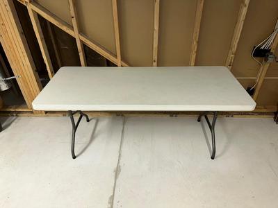 6 FOOT LIFETIME TABLE WITH FOLDING LEGS