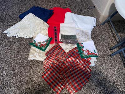 TABLECLOTHS , FESTIVE NAPKINS, AND OTHER PRETTY TABLE ACCENTING PEICES