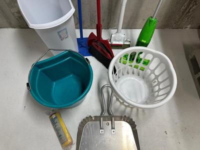 CLEANING SUPPLIES
