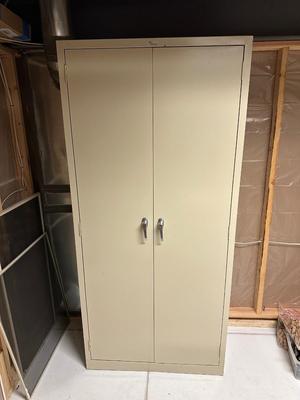 METAL STORAGE CABINET