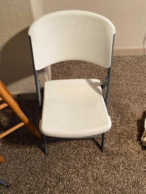 TWO FOLDING CHAIRS AND BAR STOOL