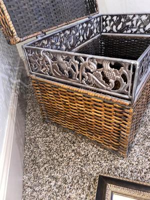 WICKER AND IRON CHEST, TIFFANY STYLE STAINED GLASS LAMPSHADE, WALL ART AND BRASS & MARBLE DESK LAMP