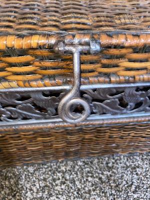 WICKER AND IRON CHEST, TIFFANY STYLE STAINED GLASS LAMPSHADE, WALL ART AND BRASS & MARBLE DESK LAMP