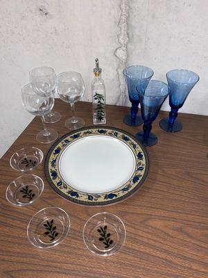MIKASA SERVING PLATTER, FINGER DISHES AND WINE GLASSES.