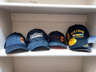 BALL CAPS