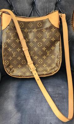 Louis Vuitton Odeon Shoulder/Crossbody bag