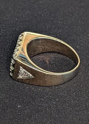 14 k Gold Diamond Ring Size 10.5