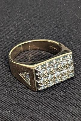 14 k Gold Diamond Ring Size 10.5