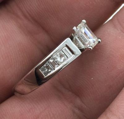 14 k gold diamond ring