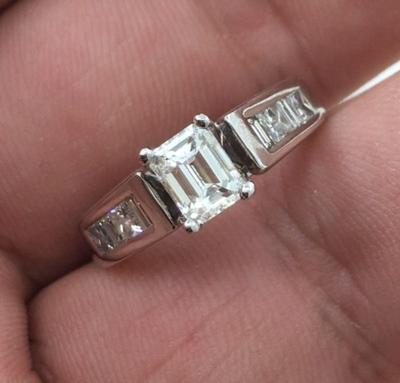 14 k gold diamond ring