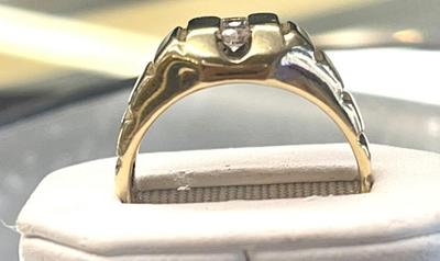 Gold diamond ring size 11
