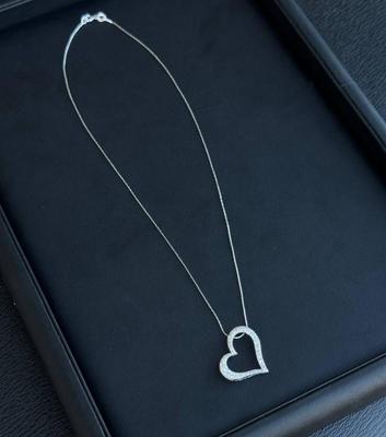 14 k gold diamond heart pendant and chain 22 in