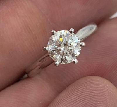 14 k gold diamond ring size 8