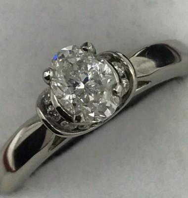 14 k gold diamond ring size 7.25