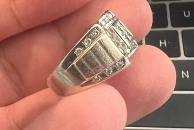 14 k gold diamind ring size 10.5