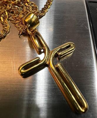14 k gold chain cross pendant 24 in