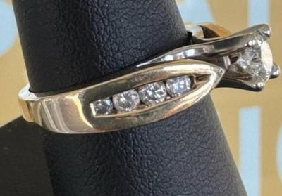 14 k gold diamond ring size 7.5