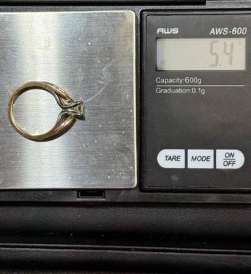 14 k gold diamond ring size 7.5
