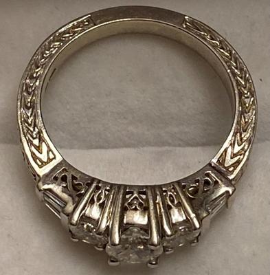 14 k gold ring size 8