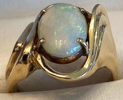 14 k gold diamond opal ring size 7.25