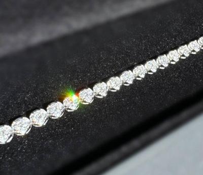 18 k gold diamond tennis bracelet 7 in