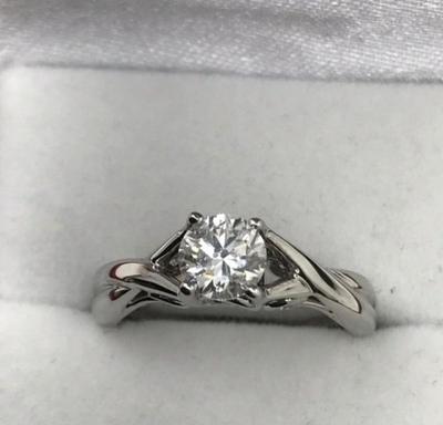 Gold diamond ring size 6.75