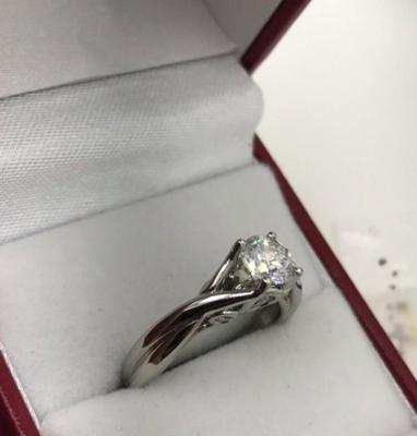Gold diamond ring size 6.75