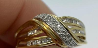 14 k gold diamond ring size 8