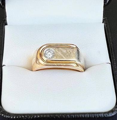 Gold diamond ring size 10