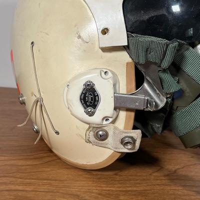 LOT 83L: Vintage Vietnam Era Military Flight Helmet