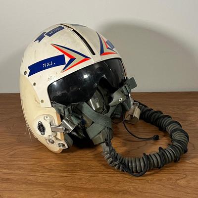 LOT 83L: Vintage Vietnam Era Military Flight Helmet