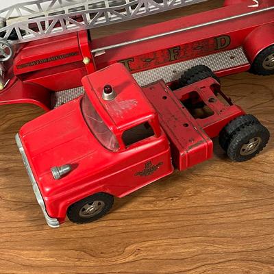 LOT 86L Vintage 1950s Tonka Fire Truck TFD #5