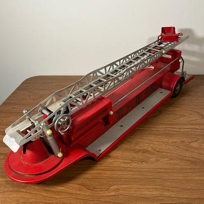 LOT 86L Vintage 1950s Tonka Fire Truck TFD #5