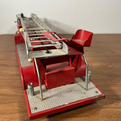 LOT 86L Vintage 1950s Tonka Fire Truck TFD #5